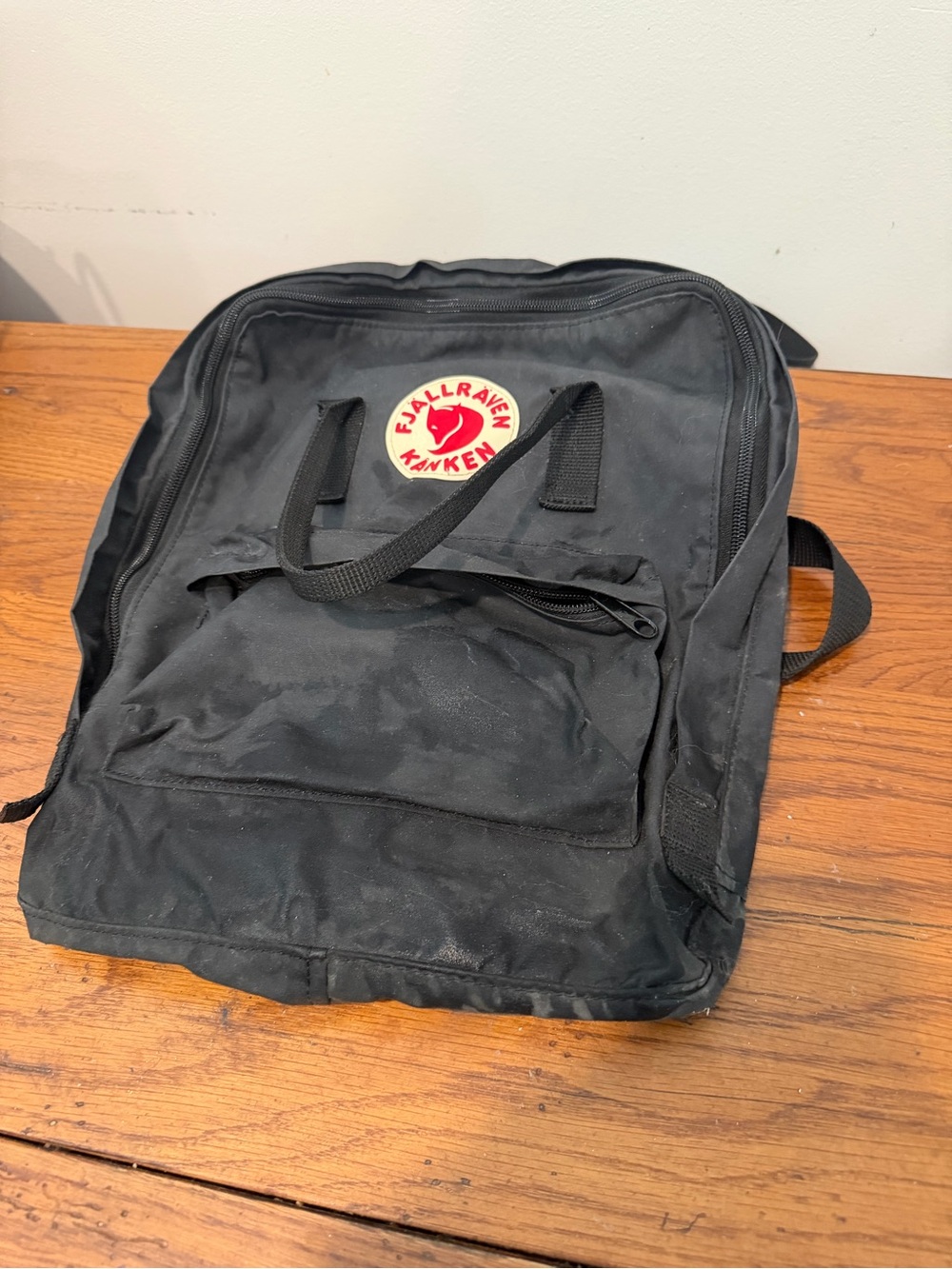 Fjallraven Kånken Black Backpack with Red Logo
